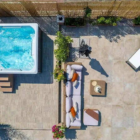 Via Indipendenza - Attico Di Lusso Con Piscina Apartment Bologna Exterior photo